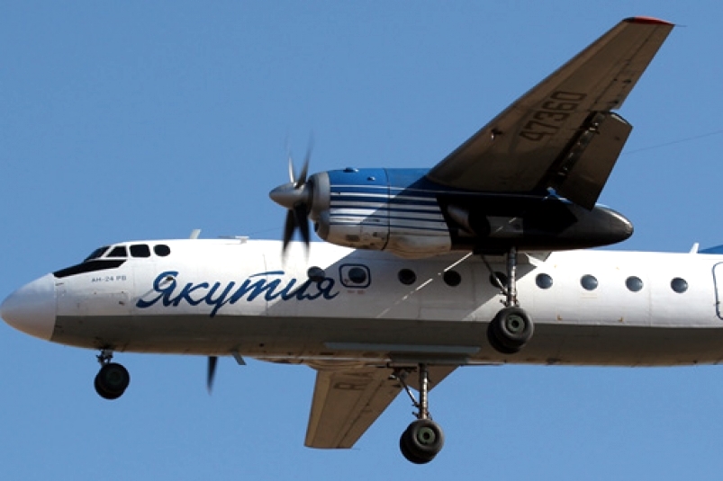 Самолет авиакомпании «Якутия» прилетел в аэропорт Якутска на одном двигателе