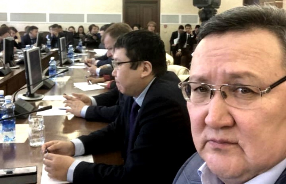Депутат Ил Тумэн требует проверить, куда прячет деньги правительство Якутии