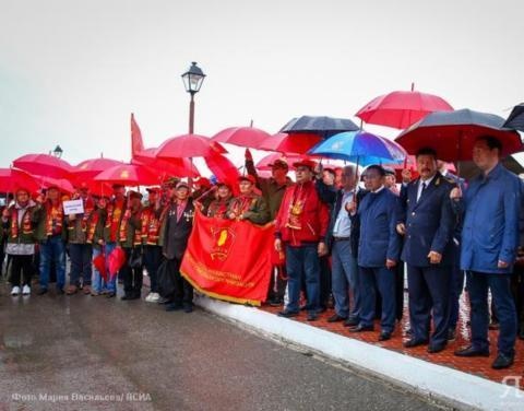 Агитпоезд «Комсомольской правды» торжественно встретили в Нижнем Бестяхе
