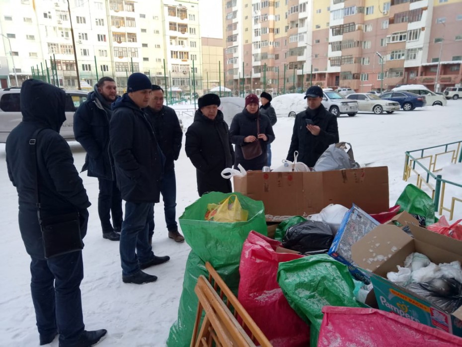 Дмитрий Садовников проверил вывоз мусора и снега в Якутске