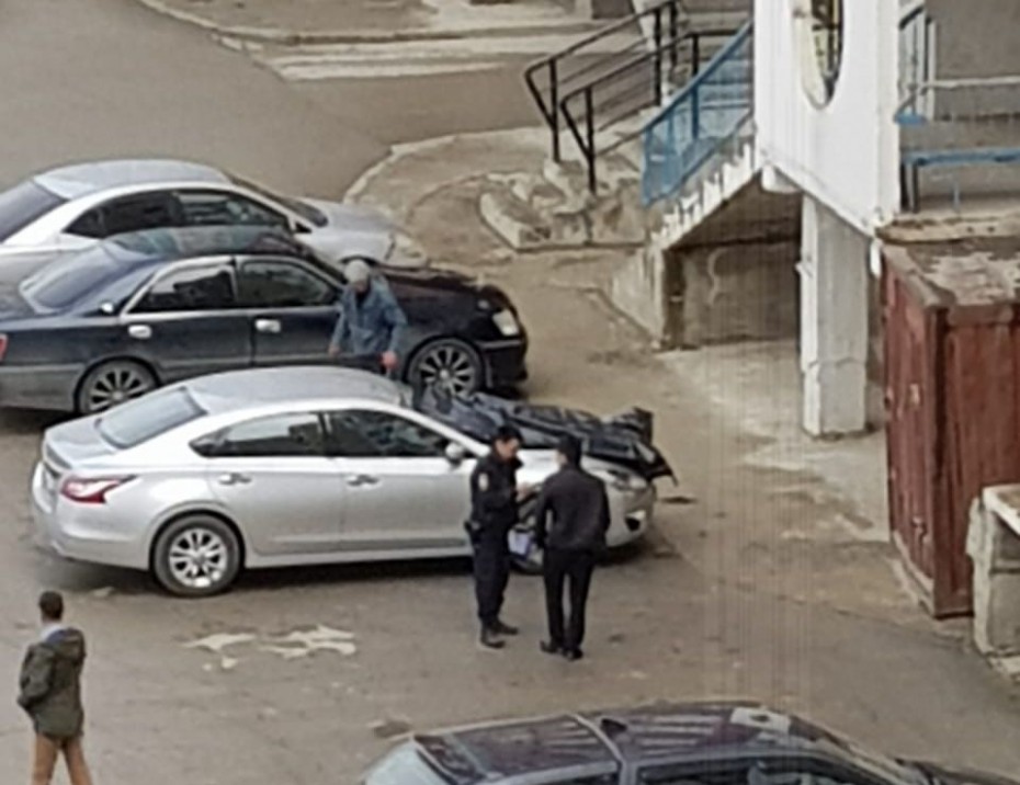 Человек выпал из окна в 202 микрорайоне, второй случай за неделю в Якутске