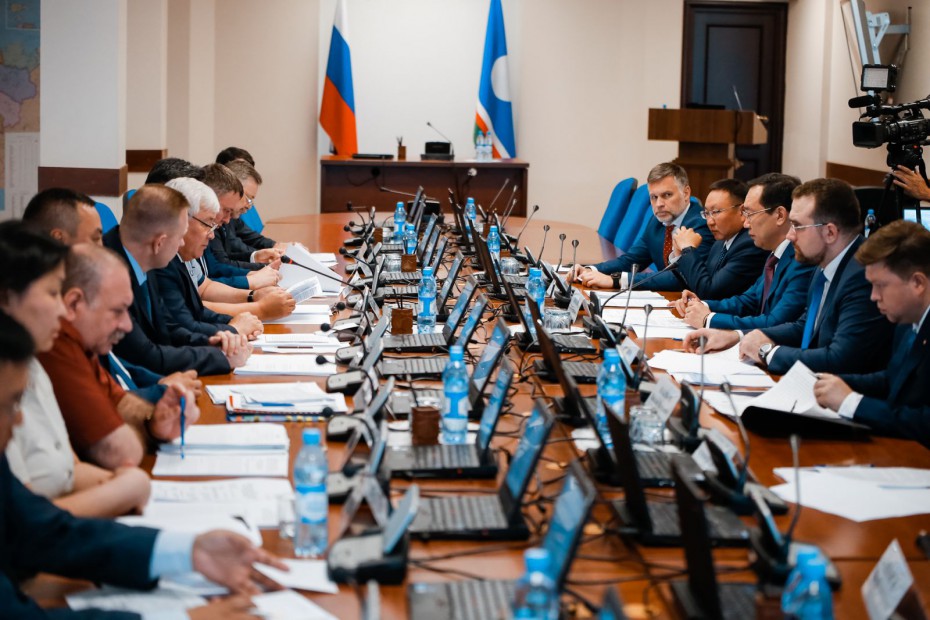 Власти Якутии подняли ряд проблемных вопросов транспортного комплекса на выездном совещании Минвостокразвития