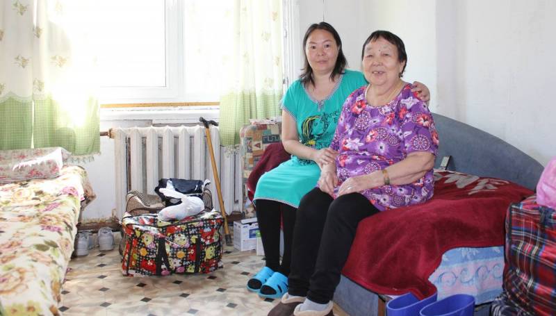 В Якутске женщины с инвалидностью через суд добились выделения жилья. Но продолжают жить на 12 квадратных метрах