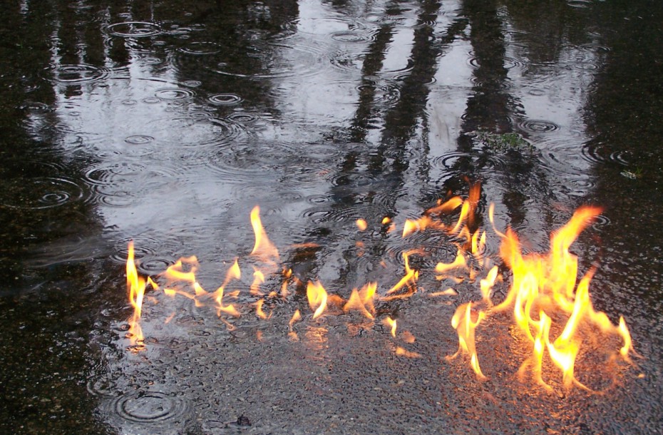 Минэкологии Якутии: дожди помогли ослабить распространение огня