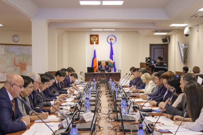 Возможность создания новых ТОСЭР в Якутии обсудили на совете при главе республики