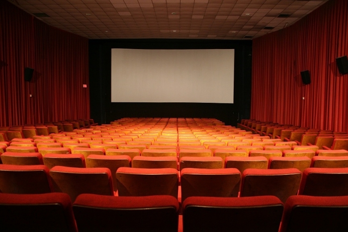 Долю отечественного кино в кинотеатрах хотят увеличить