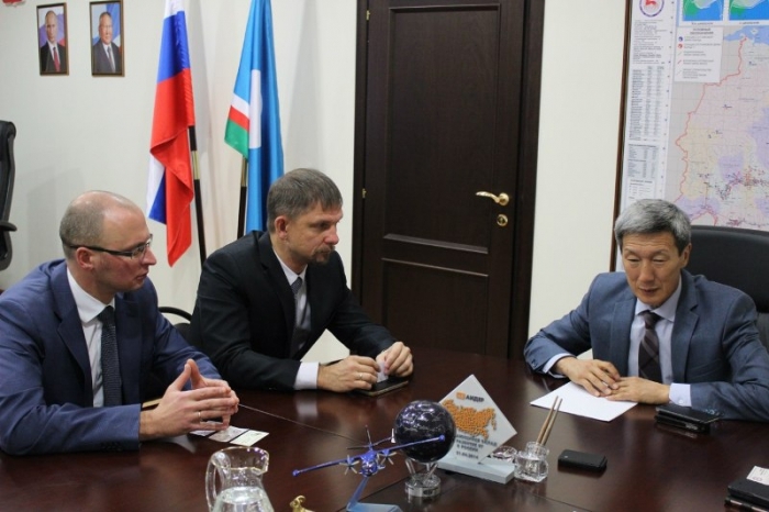 Александр Борисов сверил планы на будущее с новым главой якутского «Мегафона»
