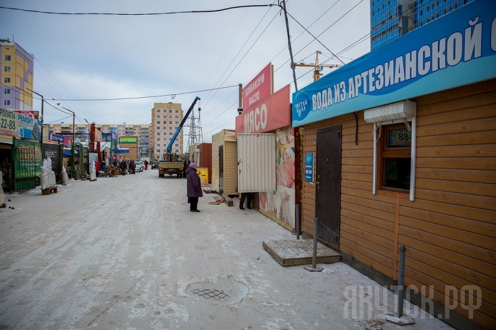 Администрация Якутска провела изгнание ларьков с рынка «Сайсары»