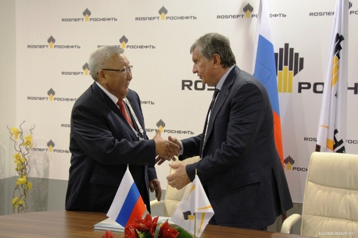 Борисов и Сечин договорились о сотрудничестве