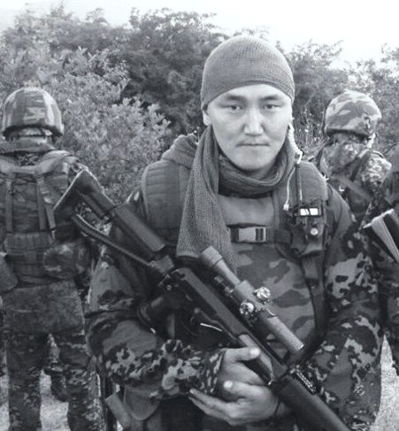 Погиб прикрывая товарищей: в Якутии простились с контрактном  смертельно раненом в Дагестане