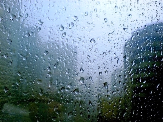 В пятницу в Якутске ожидается кратковременный дождь, гроза и порывистый ветер