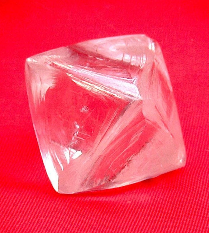 «Алроса» добыла алмаз потенциальной стоимостью $430 000