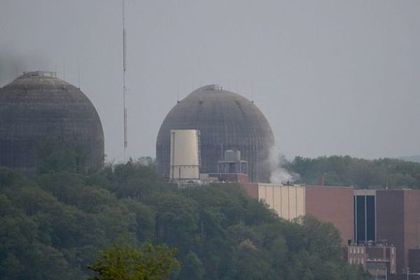 Рядом с Нью-Йорком горит атомная электростанция