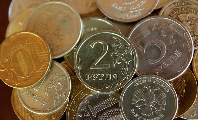 В Минэкономики предсказали резкое сокращение зарплат в России
