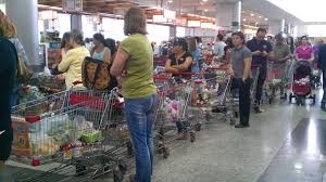 Товар в одни руки: в магазинах Венесуэлы у покупателей проверяют отпечатки пальцев