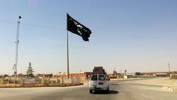 Боевики "Исламского государства" сожгли заживо трех иракцев за шпионаж