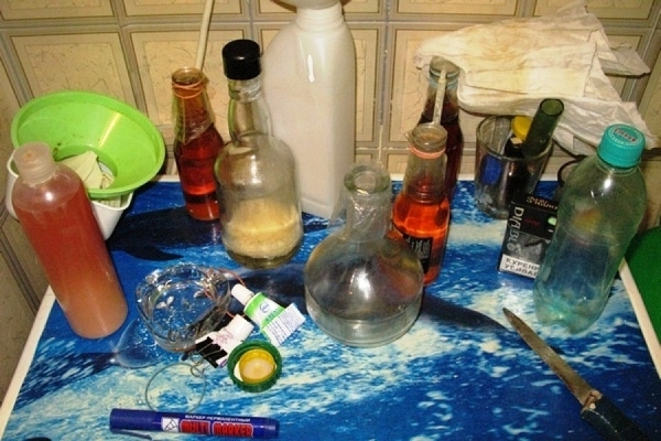 В Якутске полицейские выявили лабораторию по изготовлению наркотических веществ
