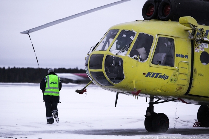 В Олекминском районе совершил вынужденную посадку вертолет Ми-8