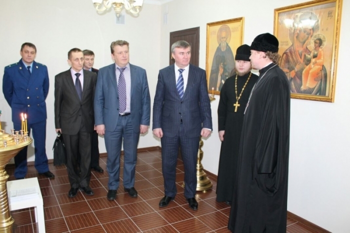 Министр внутренних дел по республике Владимир Прокопенко с рабочим визитом посетил Алданский район