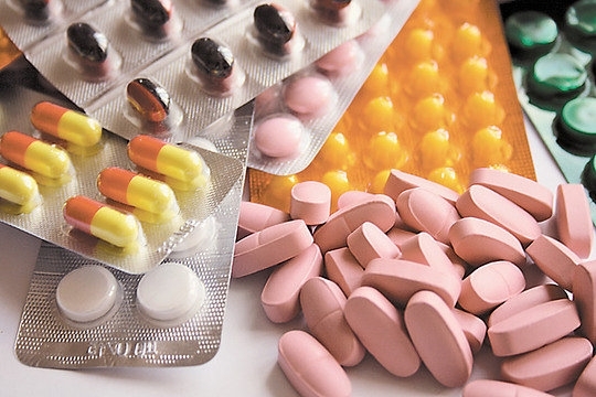 Правительство велело усилить контроль за ценами на лекарства
