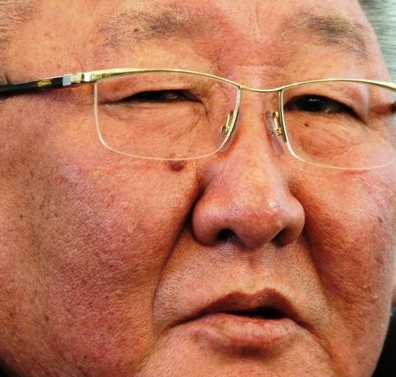 В 2015 году якутских чиновников сократят на 5%