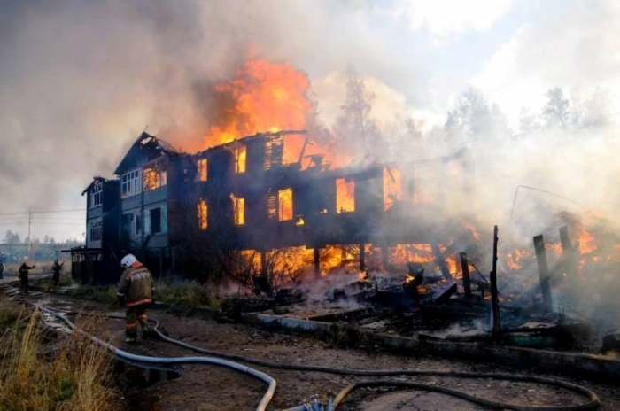 В Нерюнгри при пожаре погибли люди