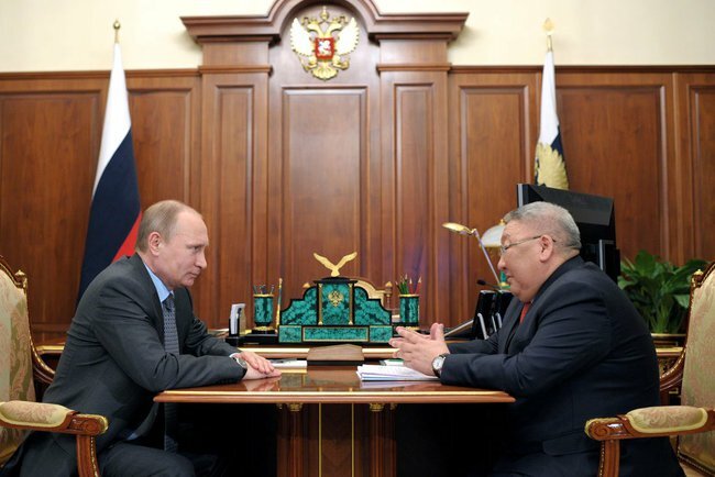 Путин принял досрочную отставку главы Якутии и назначит его и. о. руководителя республики