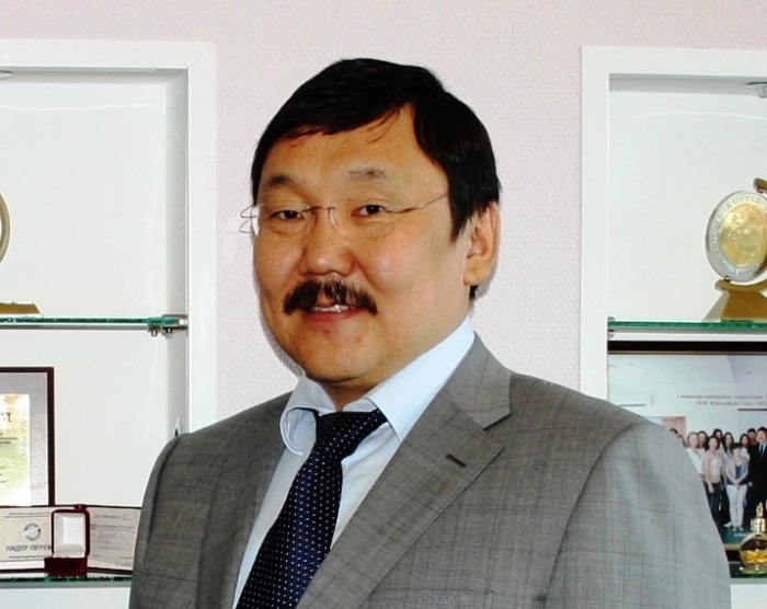 Председатель якутской «ОПОРЫ РОССИИ» поздравляет предпринимателей с праздником