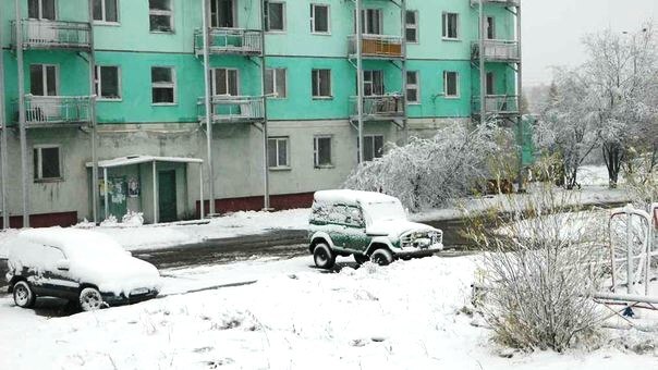 Южную Якутию завалило снегом