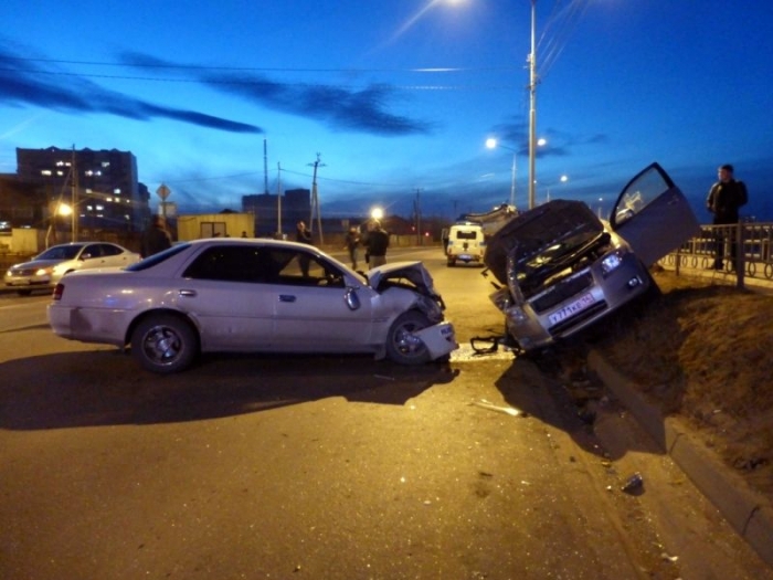 Подросток без спроса катавшийся на родительской машине погиб в ДТП в Якутске