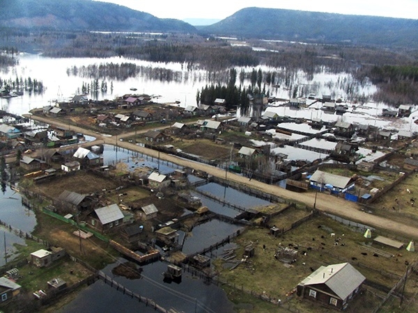 СМИ: почти тысячу жителей двух якутских сёл эвакуируют из-за возможного паводка