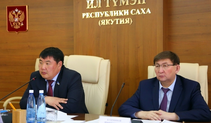 Кандидатуры в Общественную палату Якутии будут согласовываться комитетом Ил Тумена