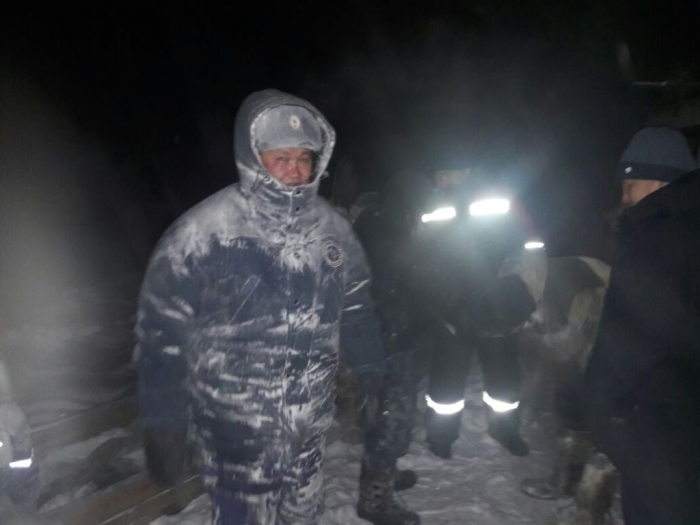 В Нюрбинском районе спасли трех человек вынужденных иди пешком из-за поломки КАМАЗа
