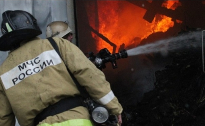 Квартира в Якутске и частный дом в Соттинцах пострадали от огня