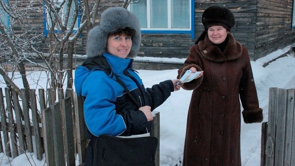 С 13 января Почта России начнет доставку выплат в 5 000 рублей пенсионерам