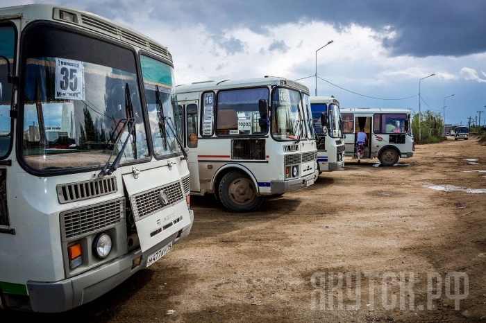 Проезд в городских автобусах с октября вырастет до 25 рублей