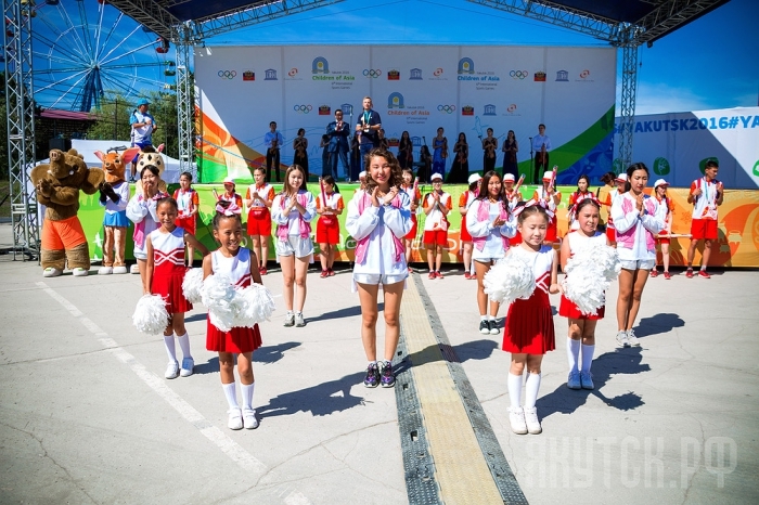 На Комсомольской площади открылся культурный парк «Дети Азии»