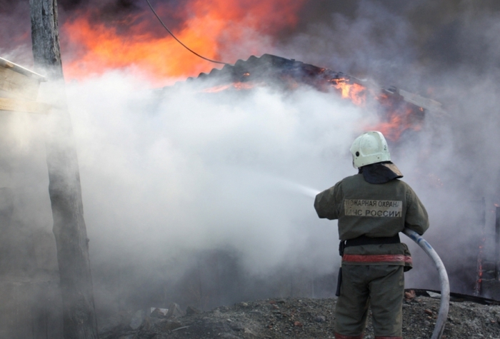 Пожар в Чульмане и в Якутске, есть пострадавший