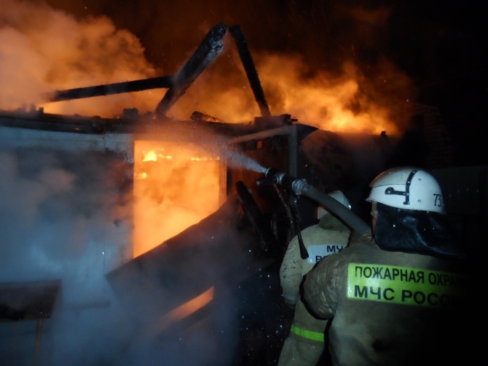 Замыкание проводки привело к двум пожарам в Якутске