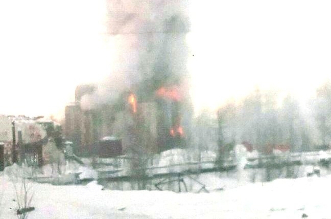 Возгорание нефтяной емкости в селе Тополиное полностью ликвидировано