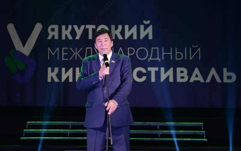 Владимир Тихонов сообщил о повышении зарплаты в сфере культуры, но посетовал на нехватку средств
