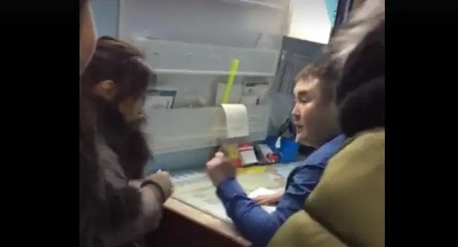 На врача Золотинской больницы подравшегося с пациенткой завели уголовное дело