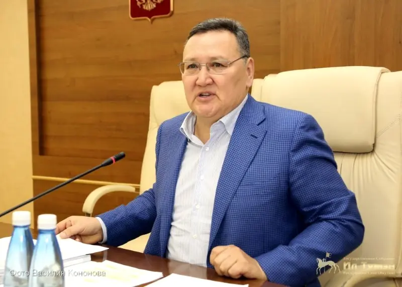 Виктор Федоров: деньгами от продажи акций «АЛРОСА-Нюрба» нужно закрыть долги перед бизнесом