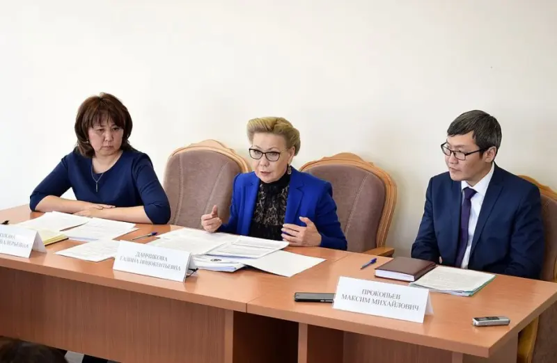 Алмазы, тахографы и дорогой газ: якутский бизнес нагрузил Данчикову