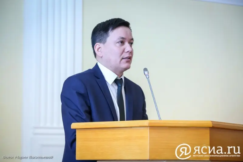 Денег нет, но вы творите: творческие союзы Якутии остались без грантов