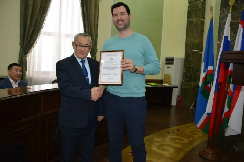 Общественный наблюдатель звучит гордо