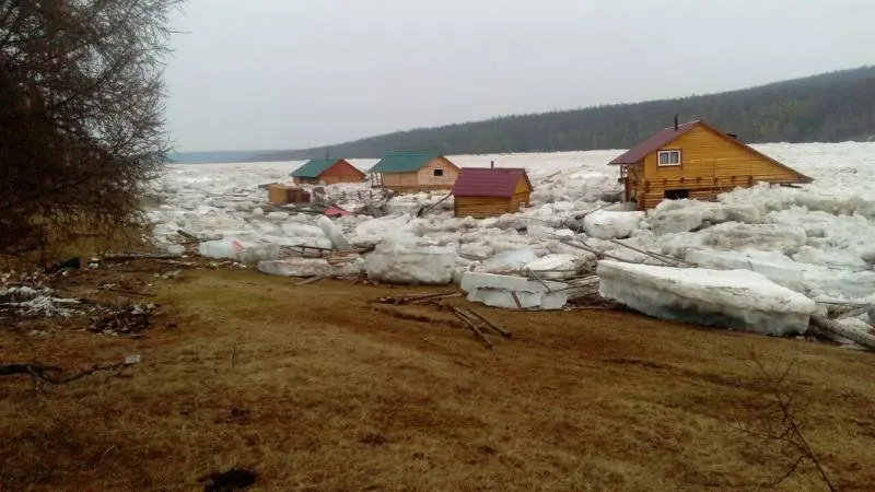 Благотворительный клич в помощь пострадавшим от паводка в Амге