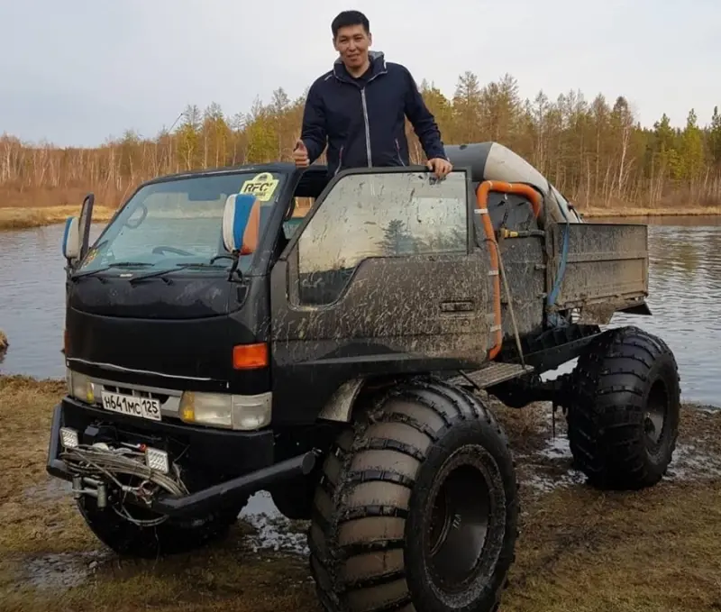 Директор Технопарка «Якутия» презентовал новый якутский вездеход