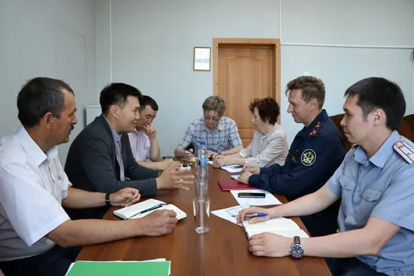 Администрация Хангаласского района и УФСИН обсудили взаимовыгодное сотрудничество