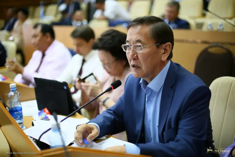 Ил Тумэн не допустит ущемления прав граждан на изучение родного языка